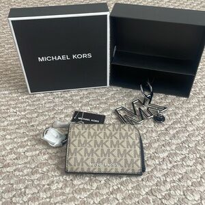 Micheal Kors coin purse and key chain